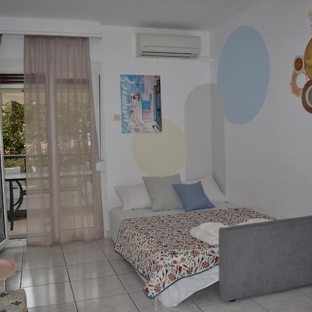 Evaliana Seaside Apartment PalaiónTsiflíkion 外观 照片