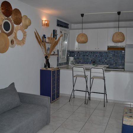 Evaliana Seaside Apartment PalaiónTsiflíkion 外观 照片