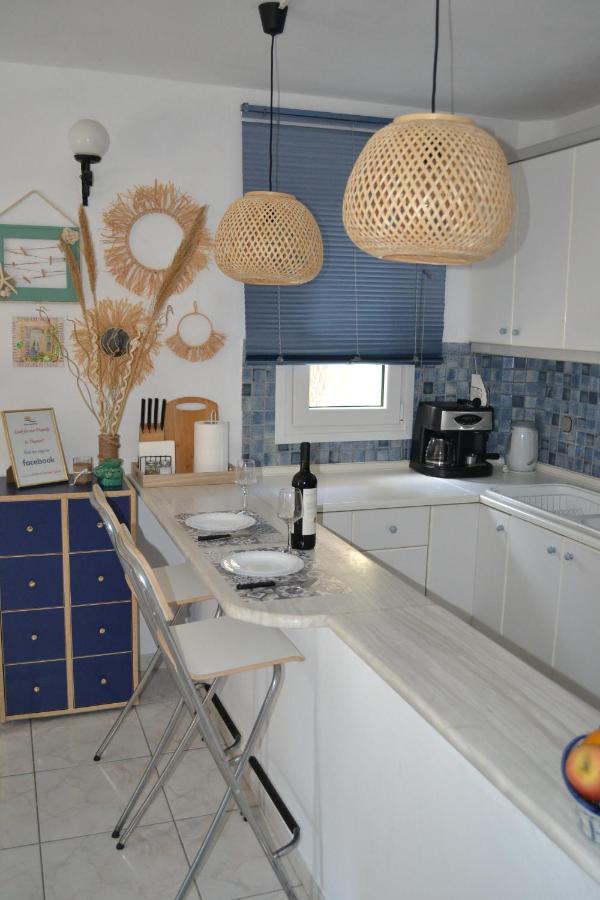 Evaliana Seaside Apartment PalaiónTsiflíkion 外观 照片