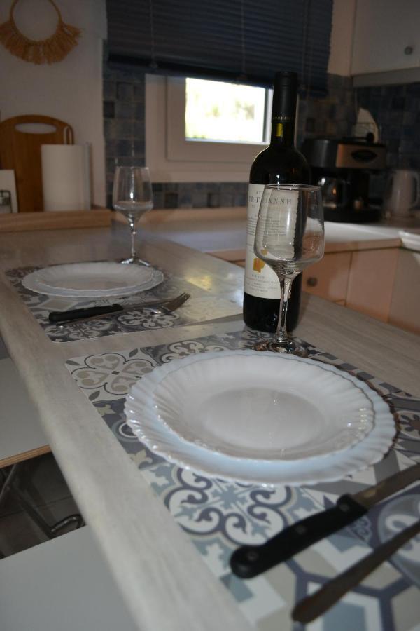 Evaliana Seaside Apartment PalaiónTsiflíkion 外观 照片