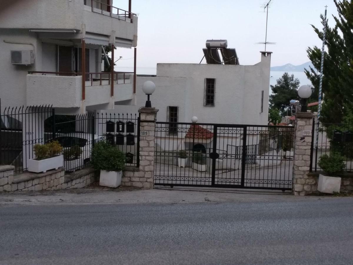 Evaliana Seaside Apartment PalaiónTsiflíkion 外观 照片